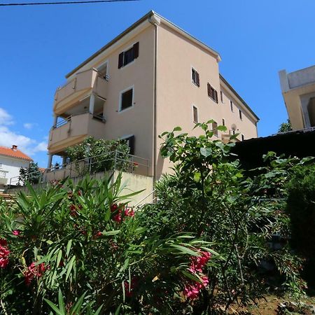 Apartment Dina Šilo Dış mekan fotoğraf