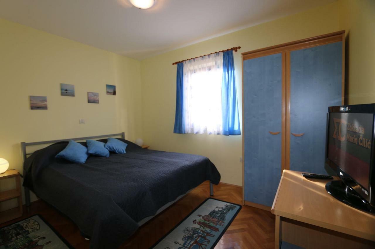 Apartment Dina Šilo Dış mekan fotoğraf