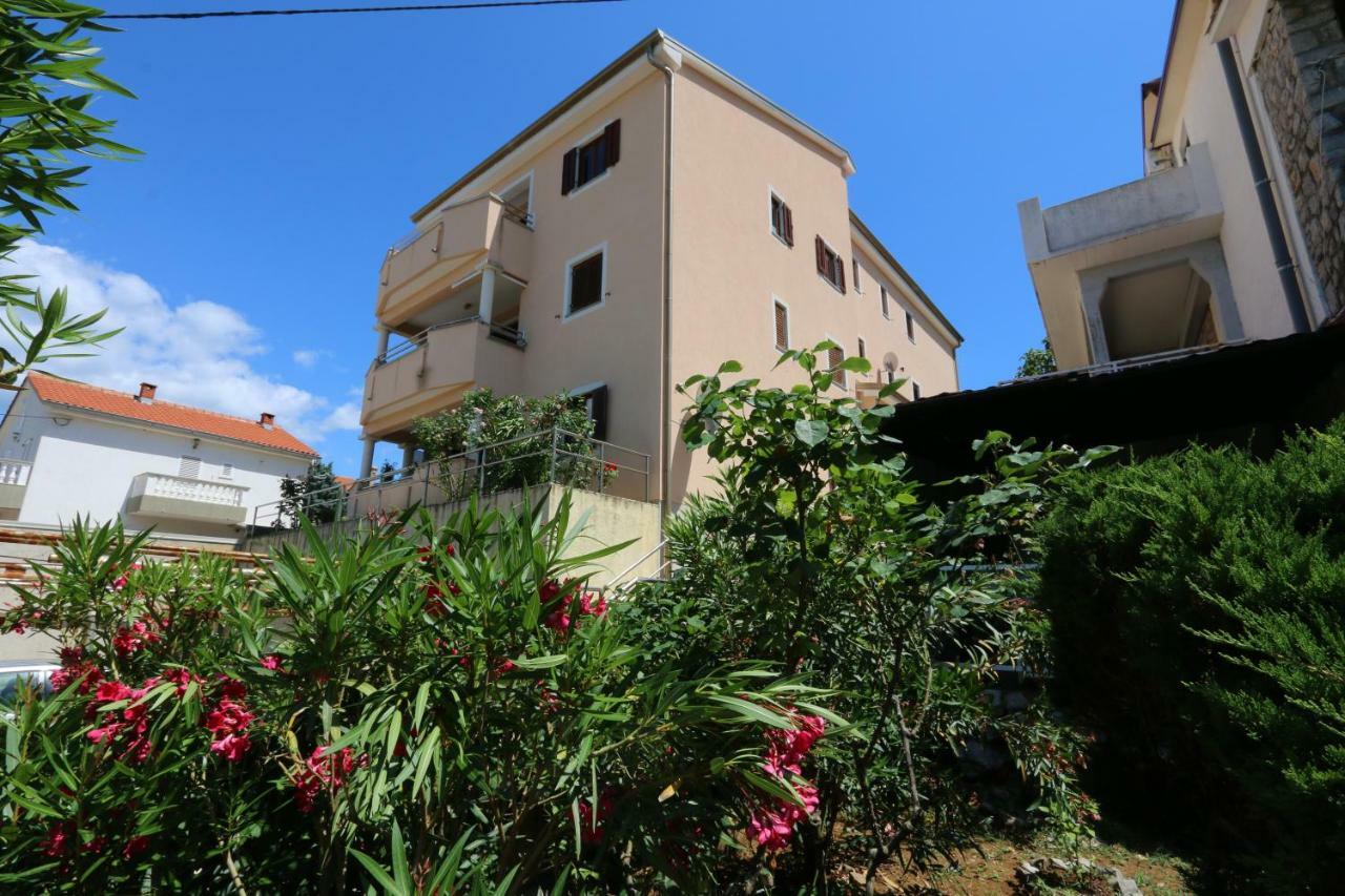 Apartment Dina Šilo Dış mekan fotoğraf